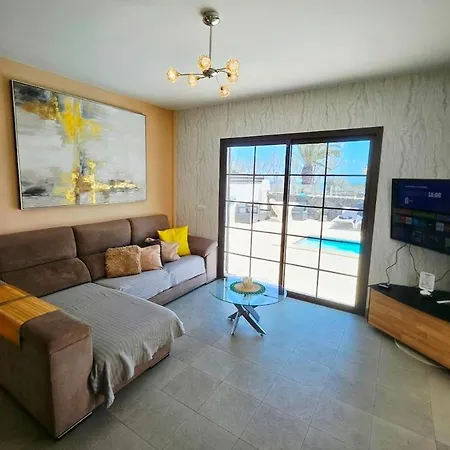 Luxury Sea View Pool And Air Conditioning Villa