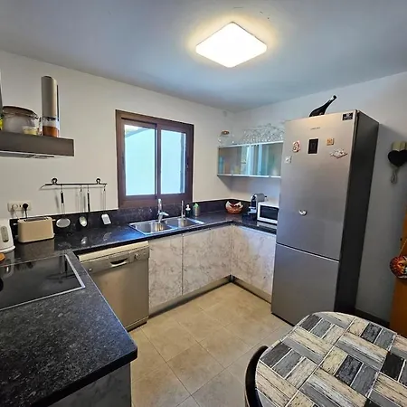 Luxury Sea View Pool And Air Conditioning