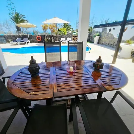 Luxury Sea View Pool And Air Conditioning *