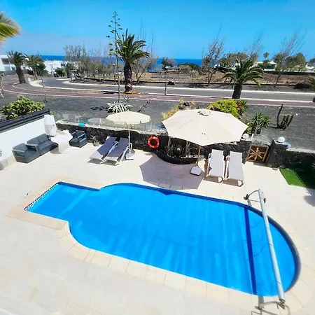 Luxury Sea View Pool And Air Conditioning * Teguise (Lanzarote)