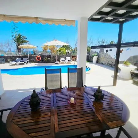 Luxury Sea View Pool And Air Conditioning *
