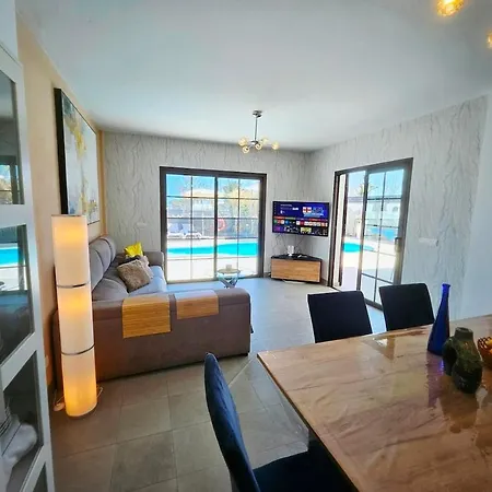 Villa Luxury Sea View Pool And Air Conditioning