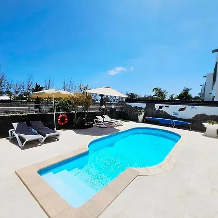 Luxury Sea View Pool And Air Conditioning Vila *