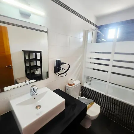 Luxury Sea View Pool And Air Conditioning